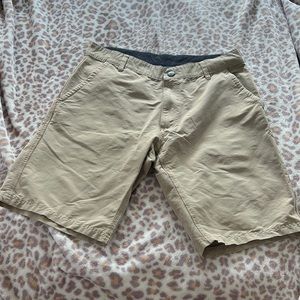 Men’s size 33 khaki shorts